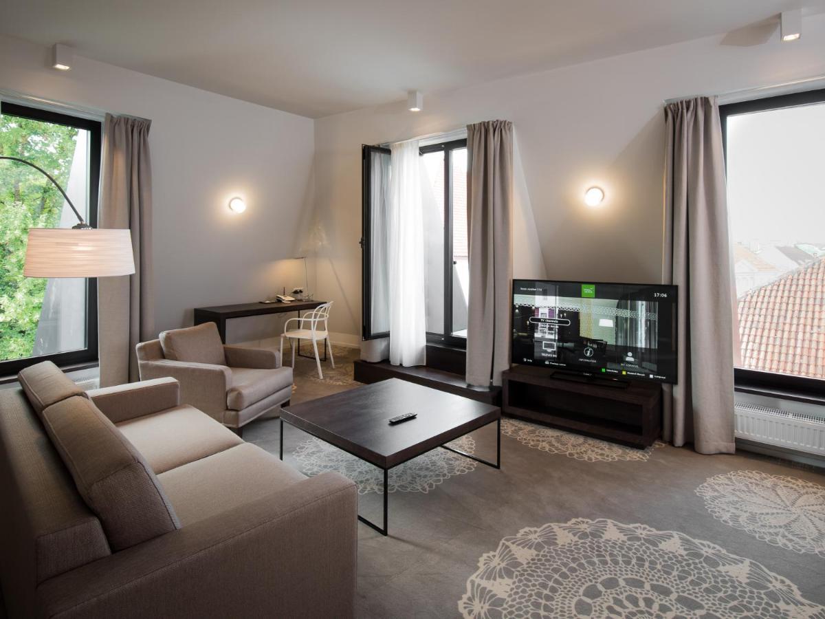 Lydia Hotel Tartu Buitenkant foto