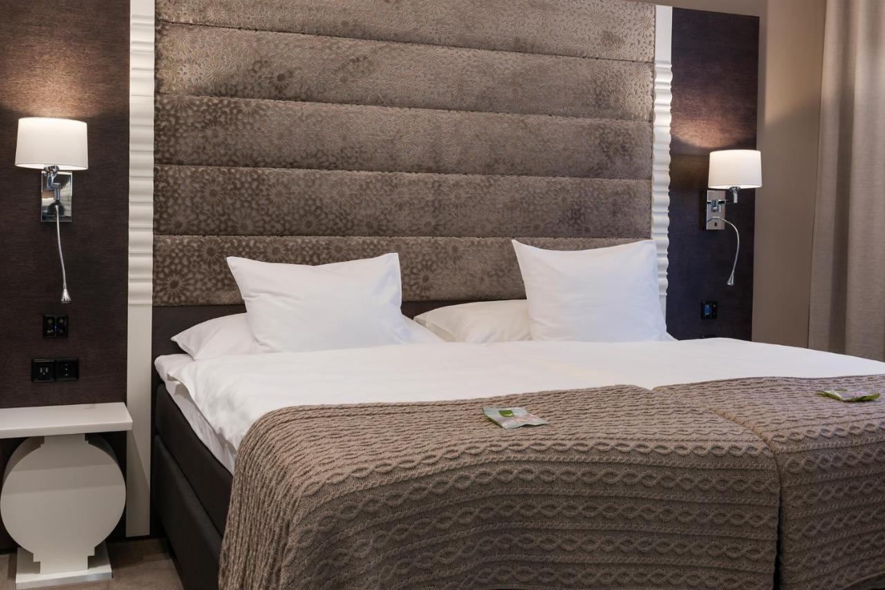 Lydia Hotel Tartu Buitenkant foto