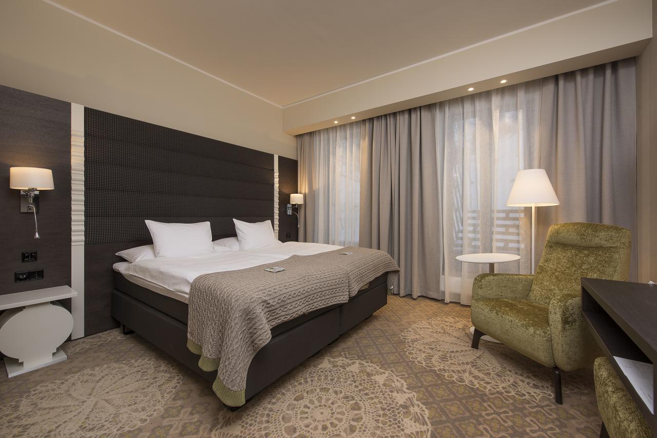 Lydia Hotel Tartu Buitenkant foto
