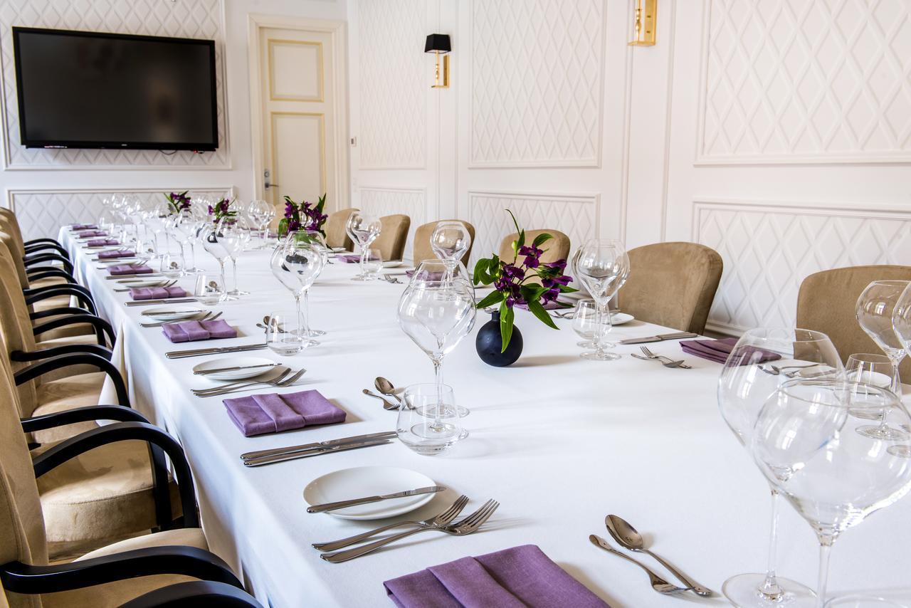 Lydia Hotel Tartu Buitenkant foto