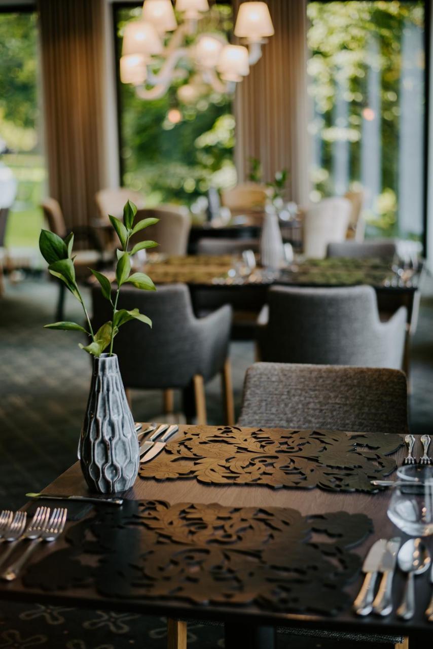 Lydia Hotel Tartu Buitenkant foto